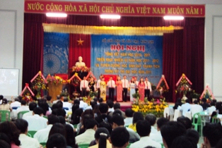 Kon Tum tổng kết năm học 2010-2011
